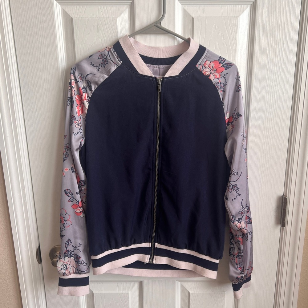 Xhilaration Vintage Floral Bomber Jacket Lightweight Zip Up Gray Pink Navy M